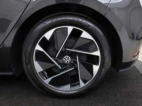 Volkswagen ID.3 First 58 kWh | Stoelverwarming | Camera | Adaptive cruise | Carplay | Navigatie | PDC | Climate control | Sfeerverlichting | LMV 18 inch