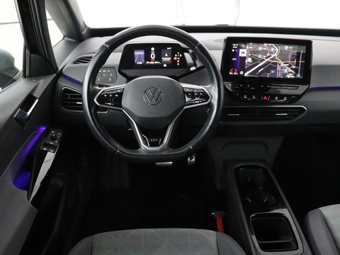 Volkswagen ID.3 First 58 kWh | Stoelverwarming | Camera | Adaptive cruise | Carplay | Navigatie | PDC | Climate control | Sfeerverlichting | LMV 18 inch