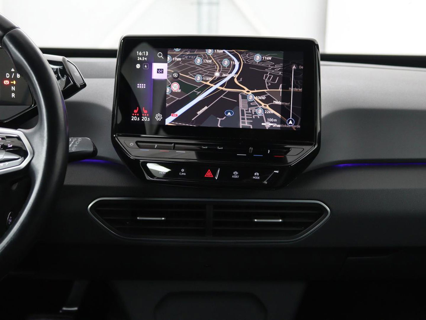 Volkswagen ID.3 First 58 kWh | Stoelverwarming | Camera | Adaptive cruise | Carplay | Navigatie | PDC | Climate control | Sfeerverlichting | LMV 18 inch