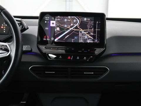 Volkswagen ID.3 First 58 kWh | Stoelverwarming | Camera | Adaptive cruise | Carplay | Navigatie | PDC | Climate control | Sfeerverlichting | LMV 18 inch
