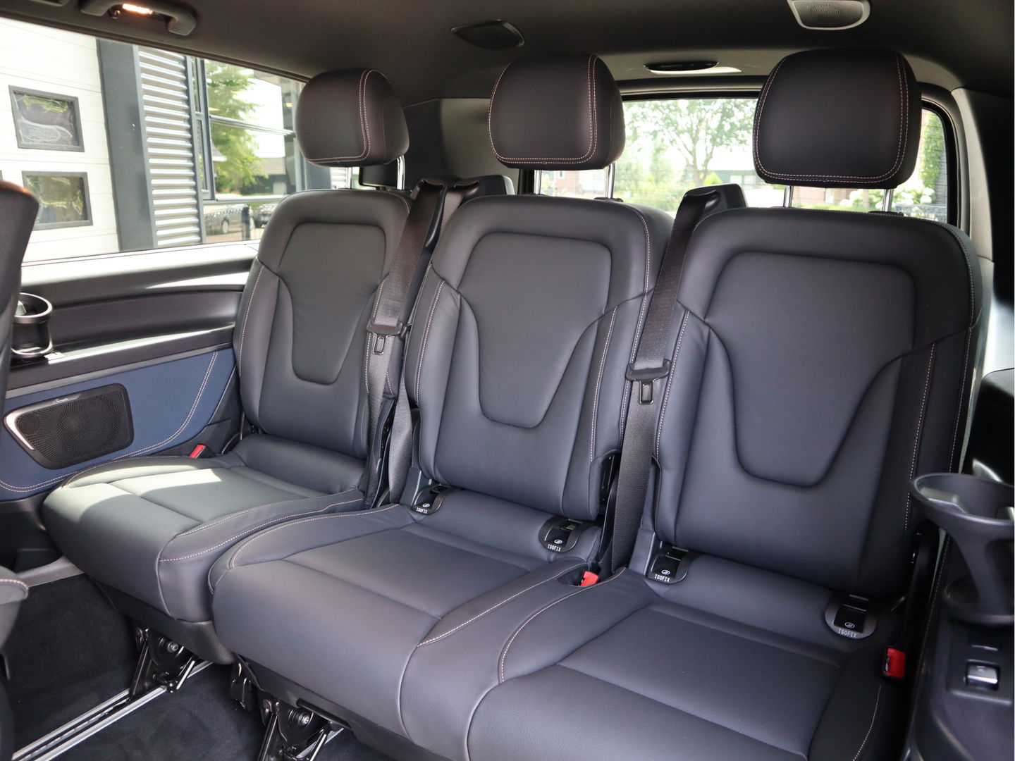 Mercedes-Benz EQV 250 Avantgarde - Extra lang L3 - 7 Persoons - Luchtvering - Vol Opties
