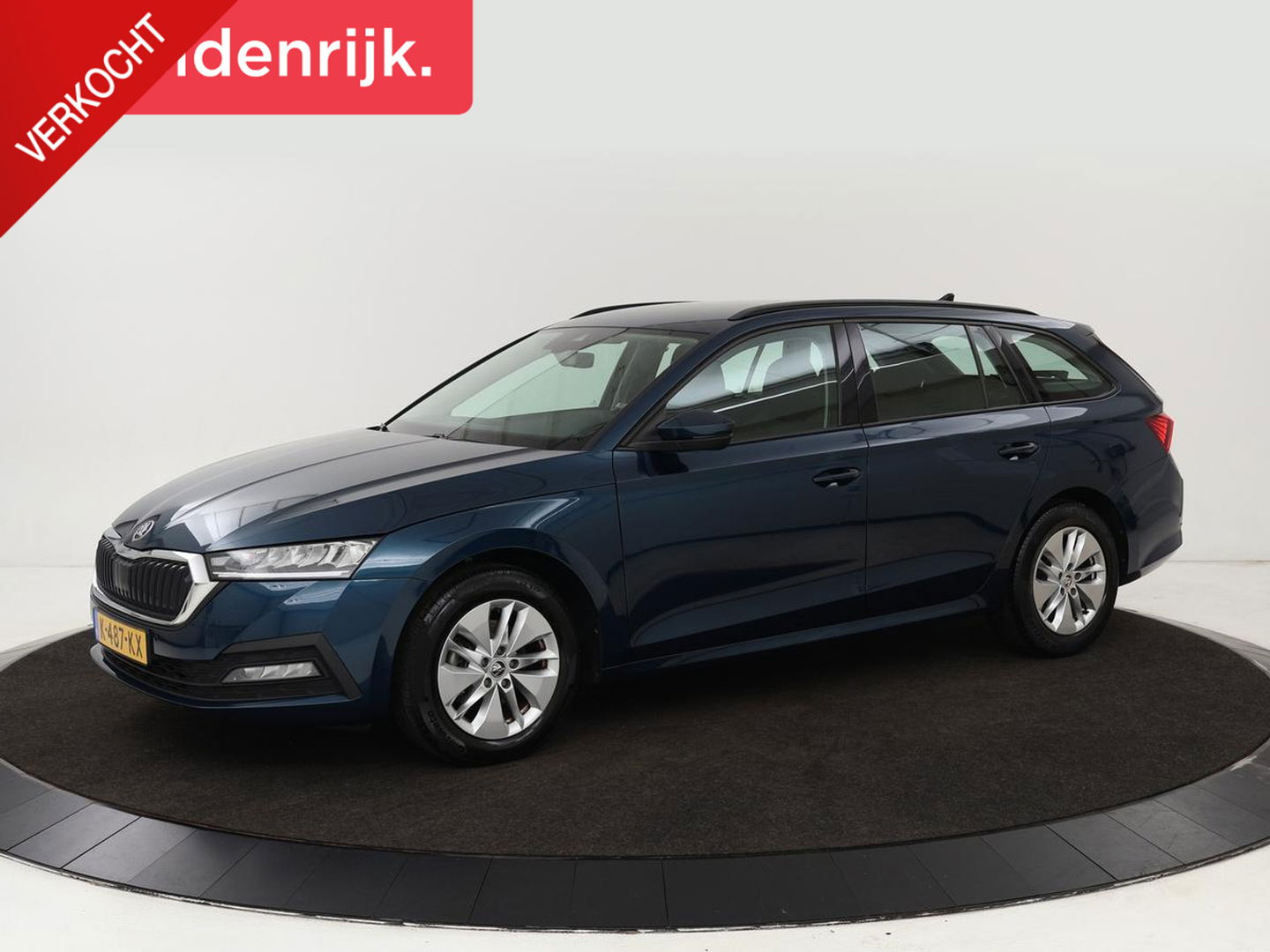 Škoda Octavia 1.0 TSI Business Edition | Stoelverwarming | Camera | Carplay | Full LED | Navigatie | Parkeerhulp | Climate control | Cruise control