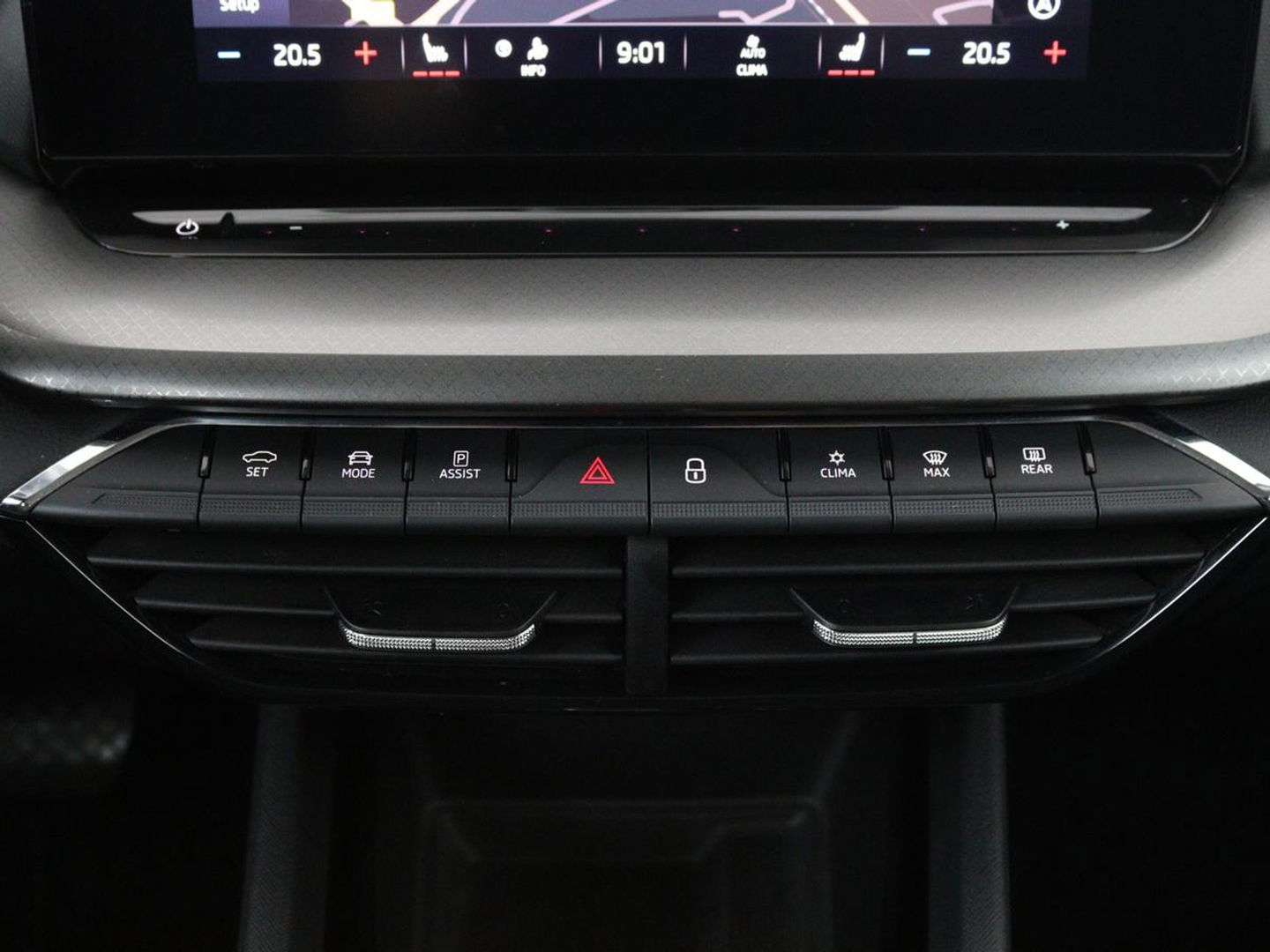 Škoda Octavia 1.0 TSI Business Edition | Stoelverwarming | Camera | Carplay | Full LED | Navigatie | Parkeerhulp | Climate control | Cruise control