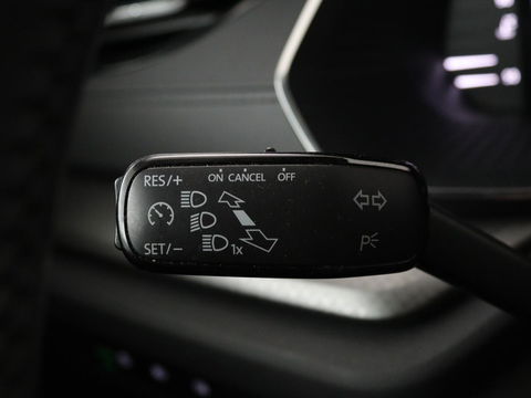 Škoda Octavia 1.0 TSI Business Edition | Stoelverwarming | Camera | Carplay | Full LED | Navigatie | Parkeerhulp | Climate control | Cruise control