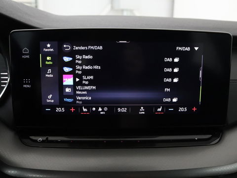 Škoda Octavia 1.0 TSI Business Edition | Stoelverwarming | Camera | Carplay | Full LED | Navigatie | Parkeerhulp | Climate control | Cruise control