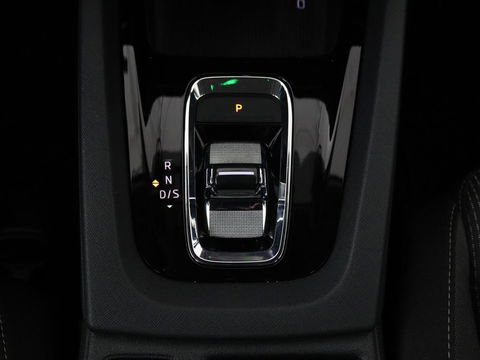 Škoda Octavia 1.0 TSI Business Edition | Stoelverwarming | Camera | Carplay | Full LED | Navigatie | Parkeerhulp | Climate control | Cruise control