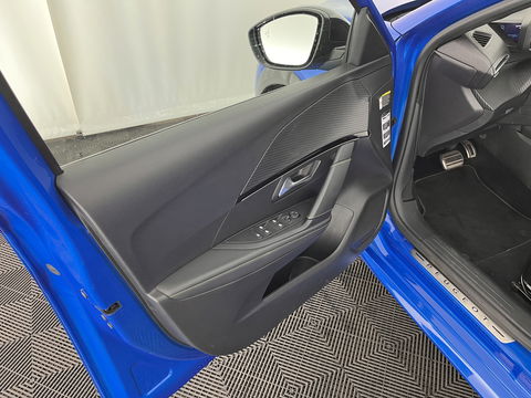 Peugeot e-208 EV GT Pack 50 kWh [ 3-Fase ] (INCL-BTW) *FULL-LED | DIGI-COCKPIT | BLINDSPOT | CAMERA | LEATHER-ALCANTARA | NAVI-FULLMAP | LANE-ASSIST | KEYLESS | DAB | CCS-FASTLOADER | HEATED-SPORTSEATS | AMBIENT-LIGHT | 17"ALU*