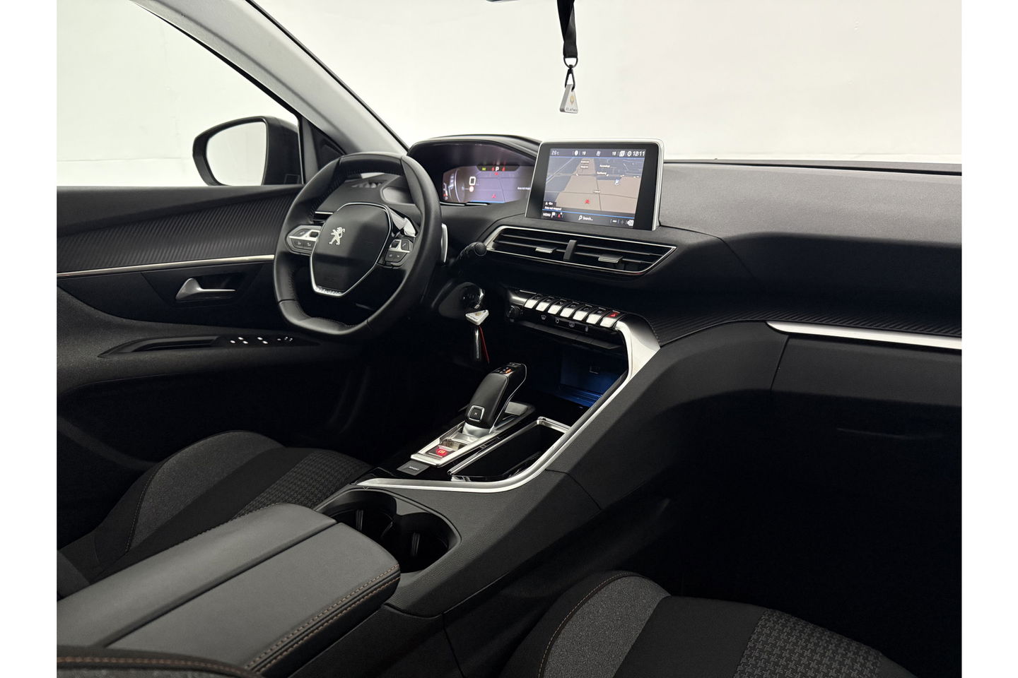Peugeot 3008 1.2 PureTech 360 Camera Virtual LED Carplay Clima Cruise Navigatie PDC 17"LMV