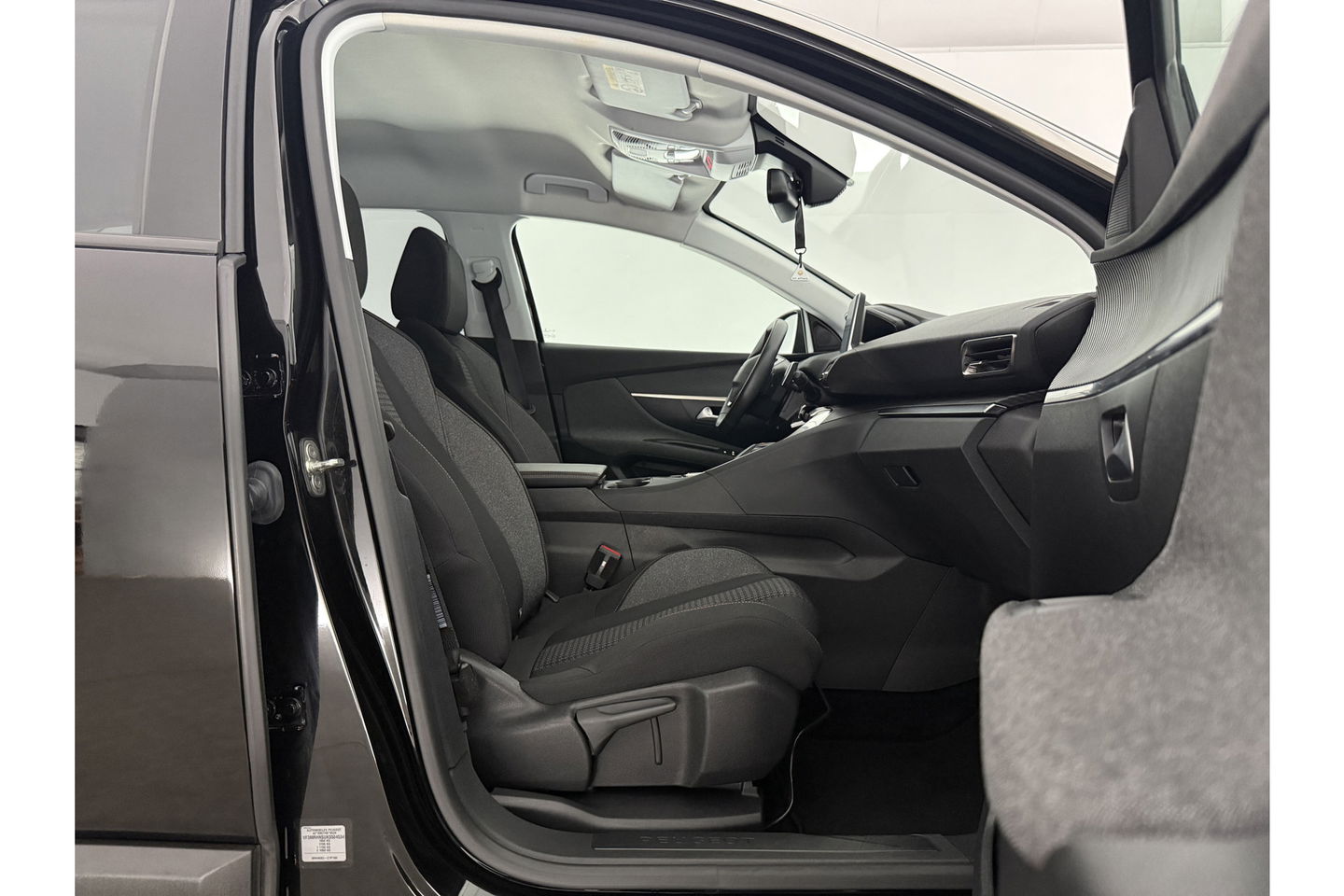 Peugeot 3008 1.2 PureTech 360 Camera Virtual LED Carplay Clima Cruise Navigatie PDC 17"LMV