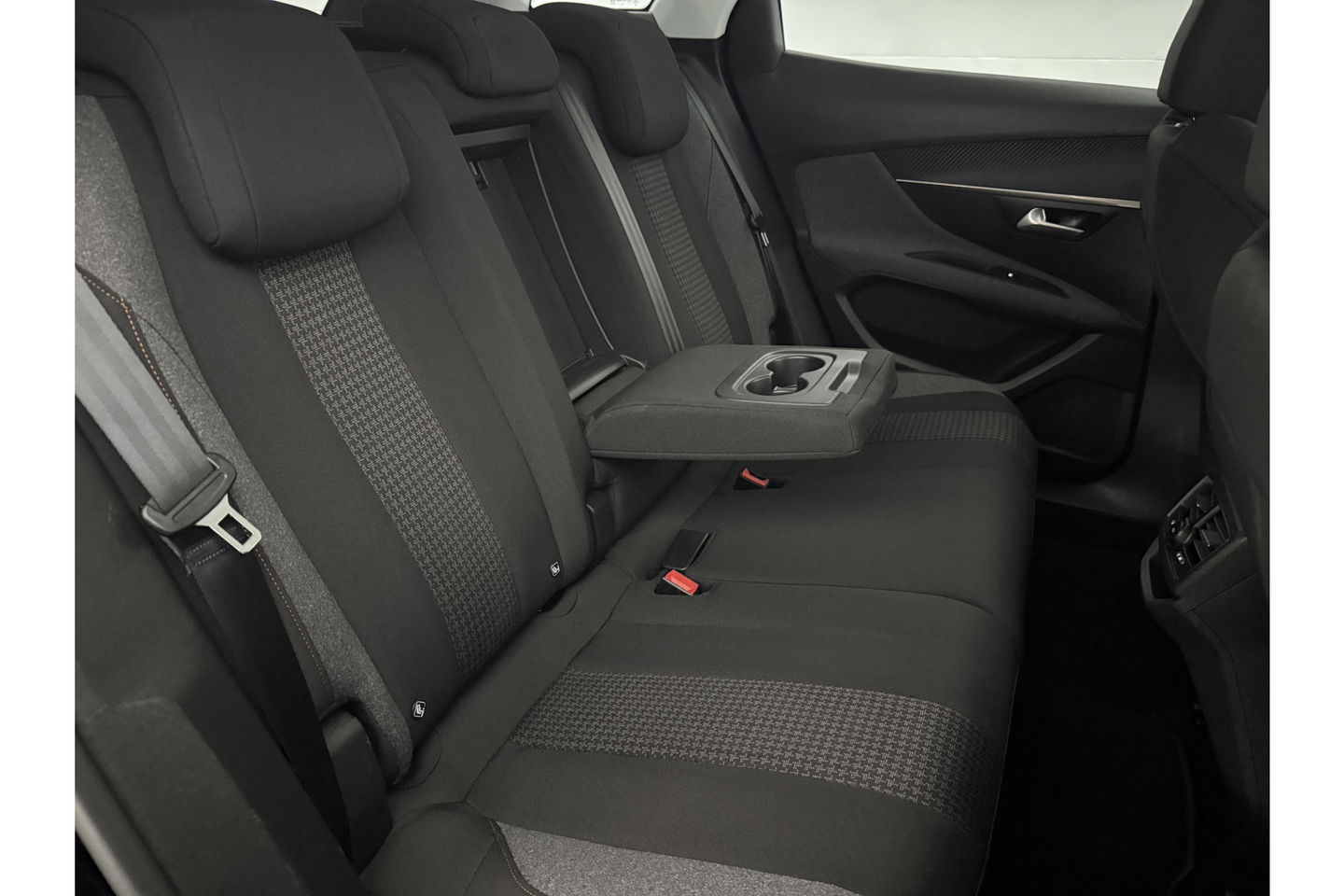 Peugeot 3008 1.2 PureTech 360 Camera Virtual LED Carplay Clima Cruise Navigatie PDC 17"LMV