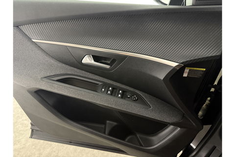 Peugeot 3008 1.2 PureTech 360 Camera Virtual LED Carplay Clima Cruise Navigatie PDC 17"LMV