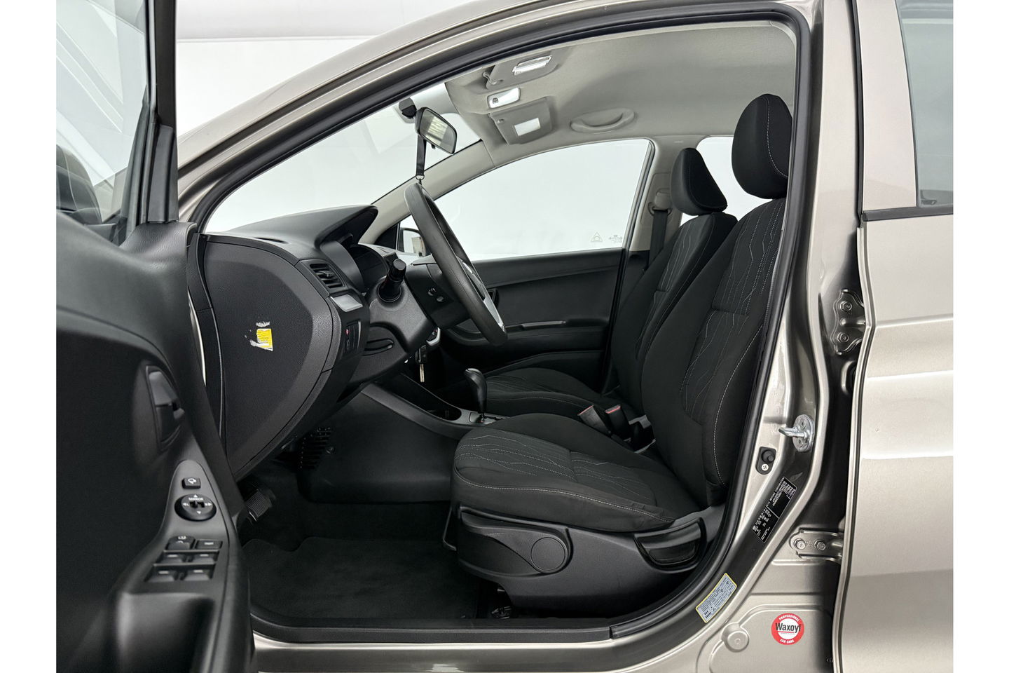 Kia Picanto 1.2 CVVT Plus Pack Airco Navigatie Bluetooth Elektrpakket 14"LMV