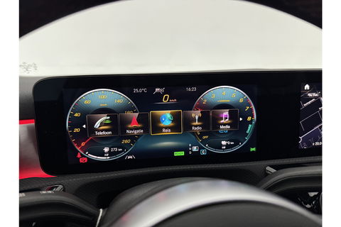 Mercedes-Benz A-Klasse 250 e AMG 235PK Pano Sfeer Memory LED Clima Cruise Camera Virtual Navi PDC 18"LMV