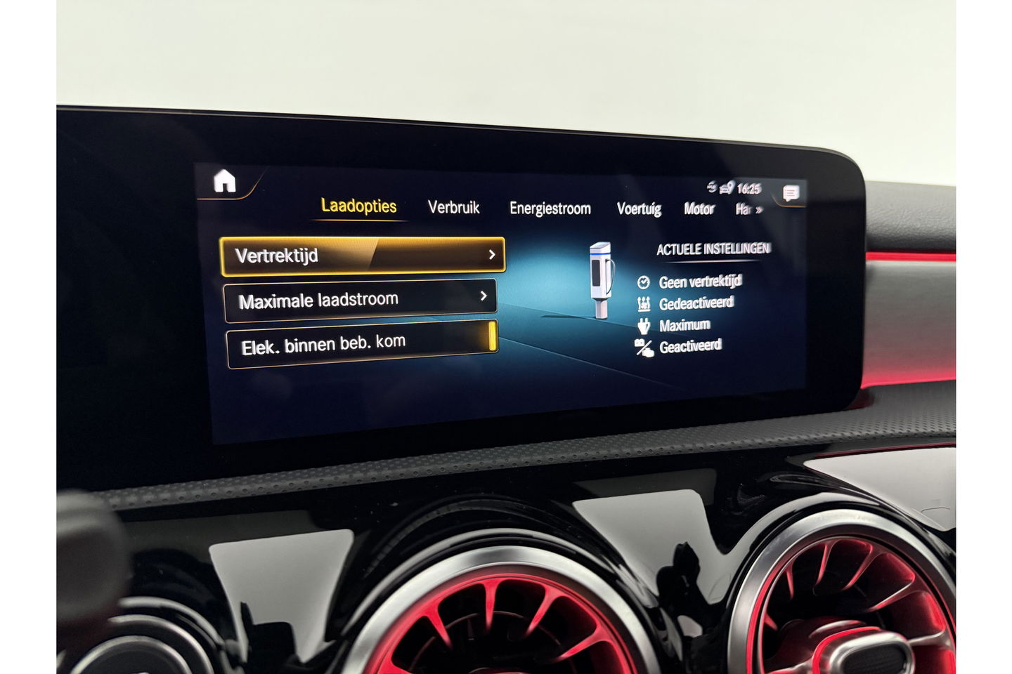 Mercedes-Benz A-Klasse 250 e AMG 235PK Pano Sfeer Memory LED Clima Cruise Camera Virtual Navi PDC 18"LMV