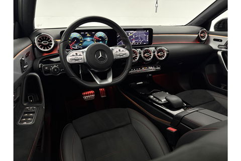 Mercedes-Benz A-Klasse 250 e AMG 235PK Pano Sfeer Memory LED Clima Cruise Camera Virtual Navi PDC 18"LMV
