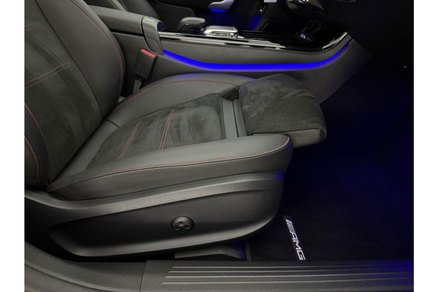 Mercedes-Benz A-Klasse 250 e AMG 235PK Pano Sfeer Memory LED Clima Cruise Camera Virtual Navi PDC 18"LMV