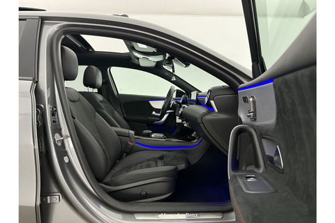 Mercedes-Benz A-Klasse 250 e AMG 235PK Pano Sfeer Memory LED Clima Cruise Camera Virtual Navi PDC 18"LMV