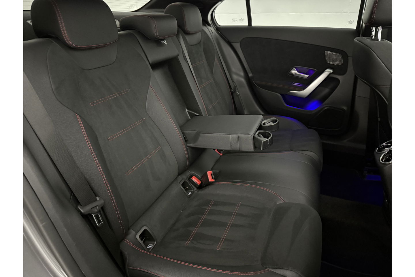 Mercedes-Benz A-Klasse 250 e AMG 235PK Pano Sfeer Memory LED Clima Cruise Camera Virtual Navi PDC 18"LMV