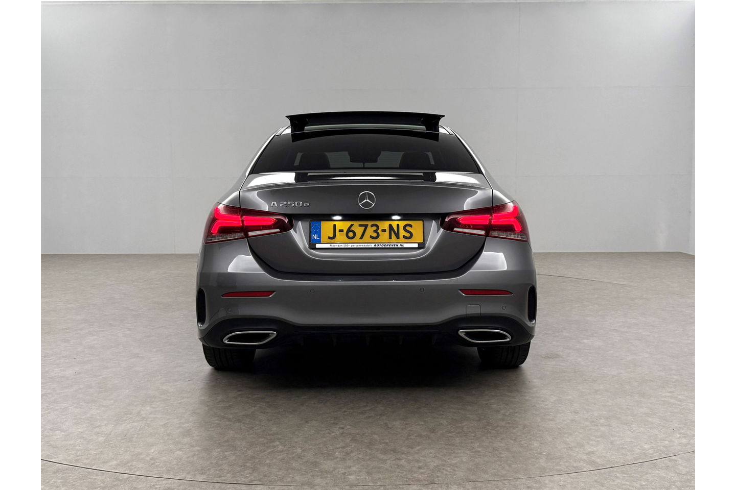 Mercedes-Benz A-Klasse 250 e AMG 235PK Pano Sfeer Memory LED Clima Cruise Camera Virtual Navi PDC 18"LMV