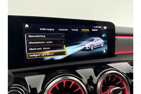 Mercedes-Benz A-Klasse 250 e AMG 235PK Pano Sfeer Memory LED Clima Cruise Camera Virtual Navi PDC 18"LMV