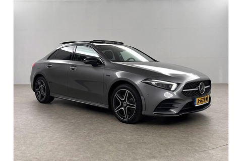 Mercedes-Benz A-Klasse 250 e AMG 235PK Pano Sfeer Memory LED Clima Cruise Camera Virtual Navi PDC 18"LMV