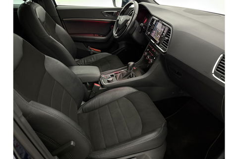 SEAT Ateca 1.5 TSI Xcellence 150PK DSG 360 Camera Sfeer Beats Audio Carplay LED Trekhaak Navi Clima Cruise 18"LMV PDC