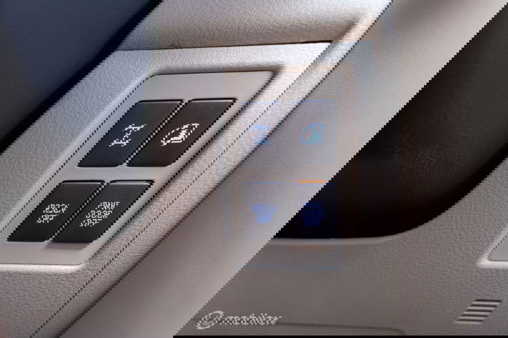 Lexus LX 570 5.7 V8 389 pk | 8 persoons | Mark Levinson | luchtvering | unieke auto!