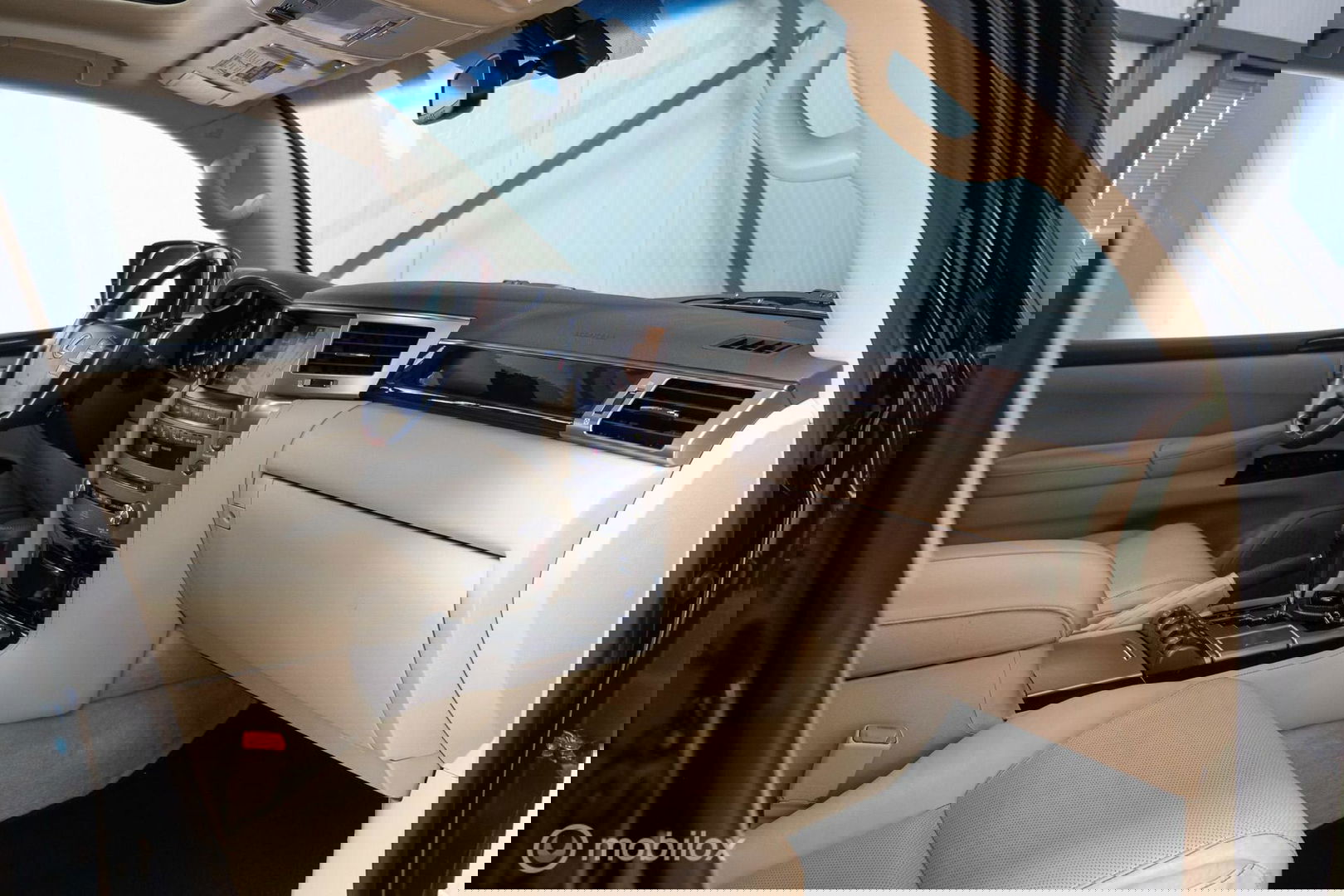 Lexus LX 570 5.7 V8 389 pk | 8 persoons | Mark Levinson | luchtvering | unieke auto!