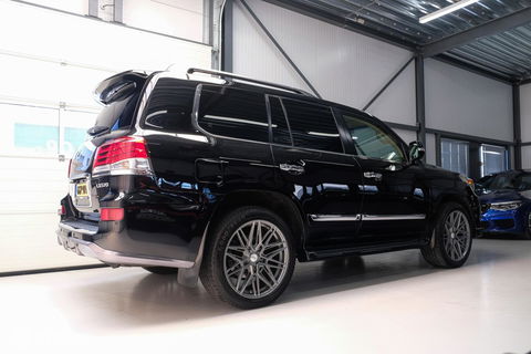 Lexus LX 570 5.7 V8 389 pk | 8 persoons | Mark Levinson | luchtvering | unieke auto!