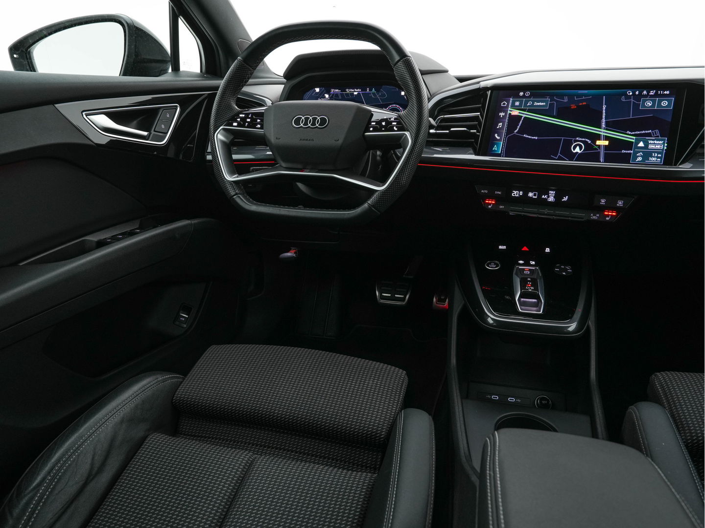 Audi Q4 e-tron 40 S edition 77 kWh S-Line-Sportpack [ 3-Fase ] (INCL-BTW) *HEAT-PUMP | LEATHER-FABRIC | MATRIX-LED | ADAPTIVE-CRUISE | AMBIENT-LIGHT | DIGI-COCKPIT | AUDI-SOUND | DAB+ | KEYLESS | SHIFT-PADDLES | CAMERA | HEATED-SPORTSEATS | 20''ALU*