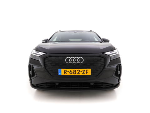 Audi Q4 e-tron 40 S edition 77 kWh S-Line-Sportpack [ 3-Fase ] (INCL-BTW) *HEAT-PUMP | LEATHER-FABRIC | MATRIX-LED | ADAPTIVE-CRUISE | AMBIENT-LIGHT | DIGI-COCKPIT | AUDI-SOUND | DAB+ | KEYLESS | SHIFT-PADDLES | CAMERA | HEATED-SPORTSEATS | 20''ALU*