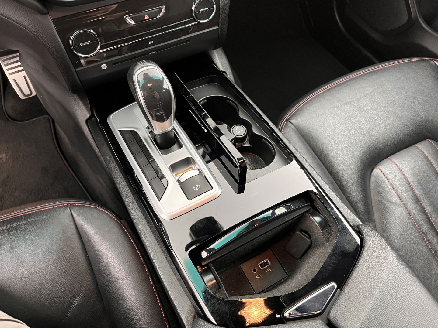 Maserati Ghibli 3.0 S Q4 Sports-Pack Aut. *LUXURY-LEATHER | BI-XENON | HARMAN/KARDON-SOUNDSYTEM | NAVI-FULLMAP | HEATED-SPORTSEATS | SHIFT-PADDLES | KEYLESS | CAMERA | ECC | PDC | CRUISE | 21''ALU*