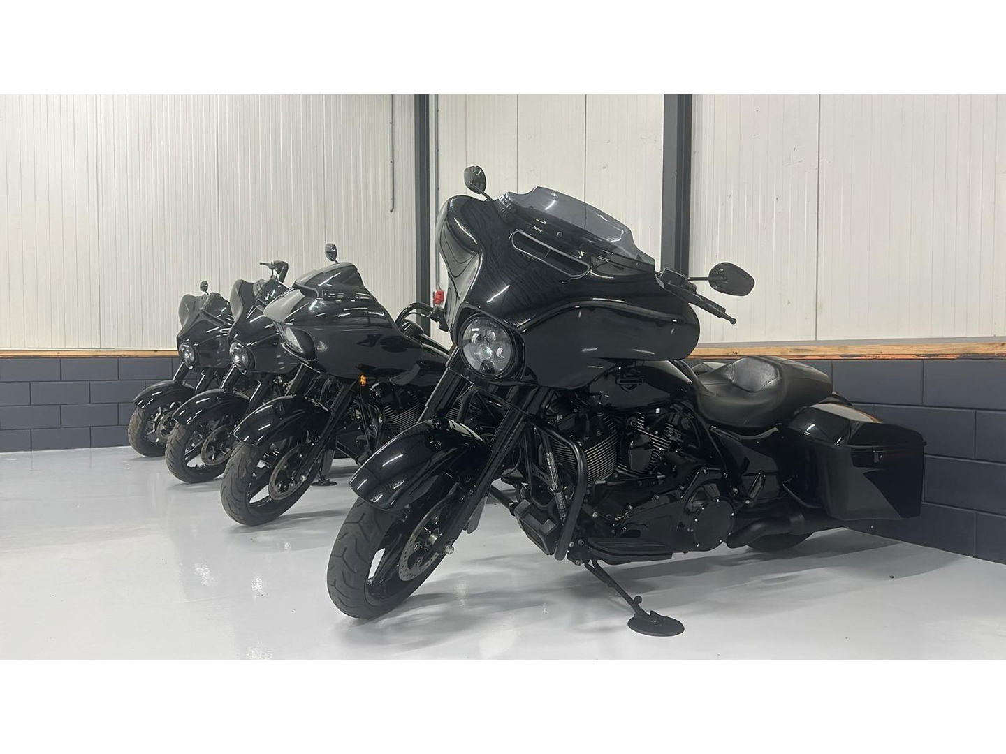 Harley Davidson 103 FLHXS Street Glide Special CVO Streetglide