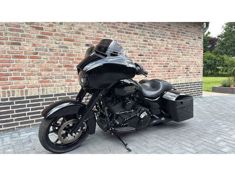 Harley Davidson 103 FLHXS Street Glide Special CVO Streetglide