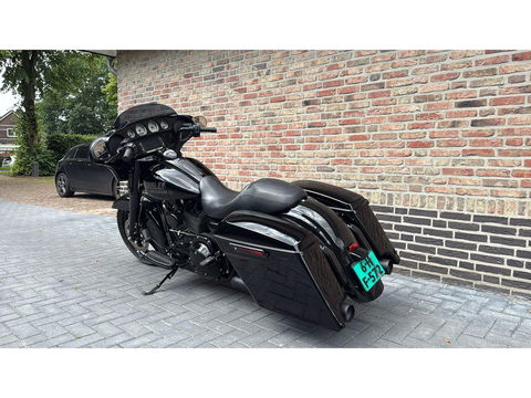 Harley Davidson 103 FLHXS Street Glide Special CVO Streetglide