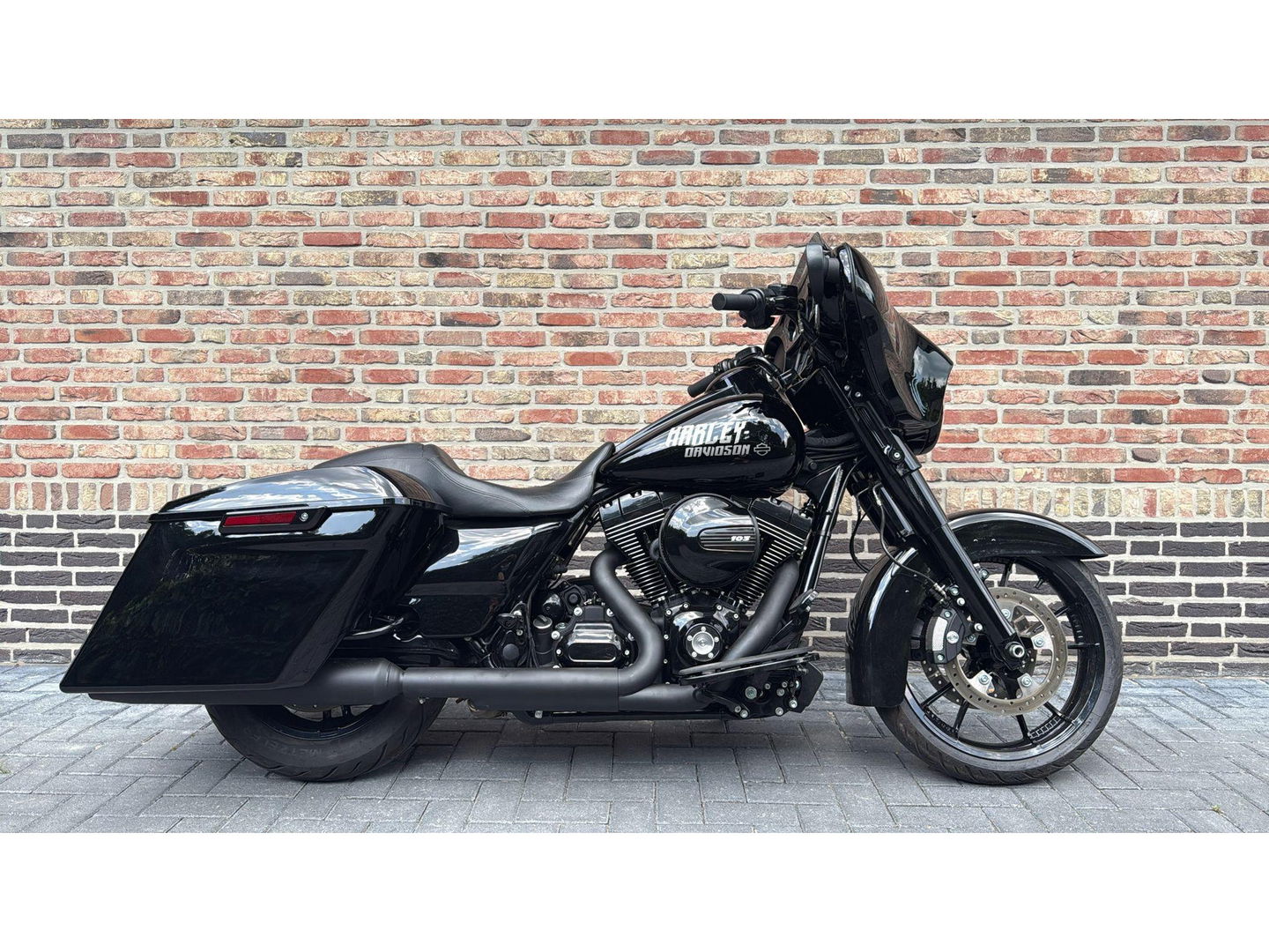Harley Davidson 103 FLHXS Street Glide Special CVO Streetglide