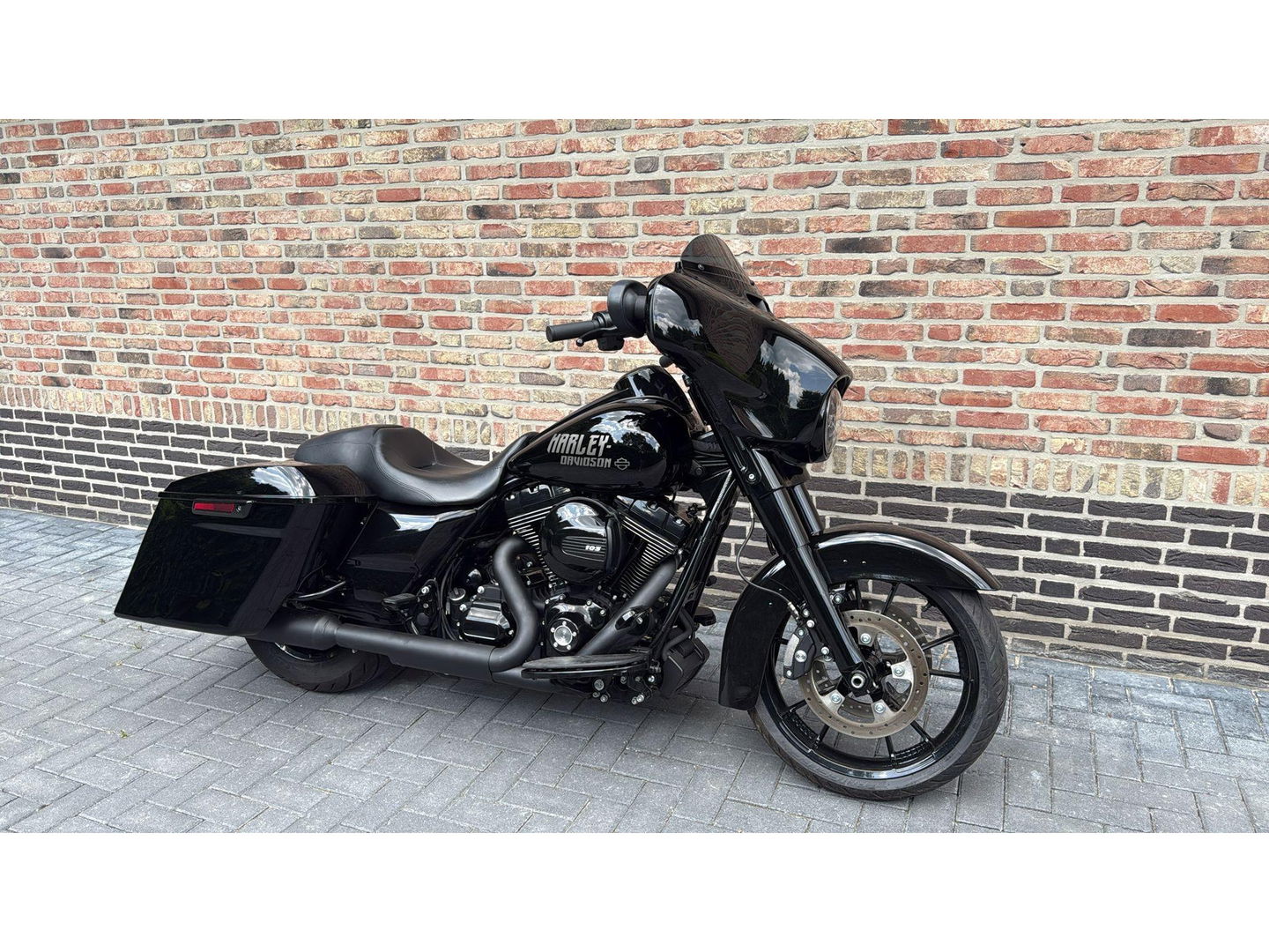 Harley Davidson 103 FLHXS Street Glide Special CVO Streetglide