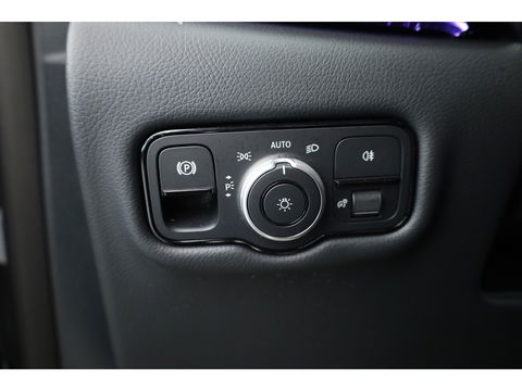 Mercedes-Benz V-Klasse 220d L2 Avantgarde Dub.Cab. | Automaat | 2x Schuifdeur | Leder | Maxton Design | CarPlay | Adapt. Cruise | Trekhaak