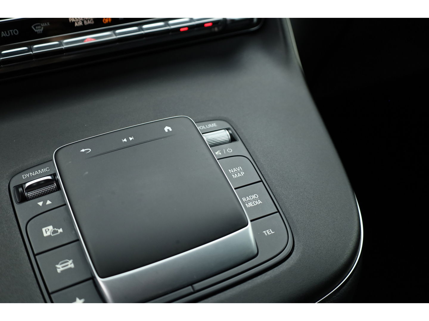 Mercedes-Benz V-Klasse 220d L2 Avantgarde Dub.Cab. | Automaat | 2x Schuifdeur | Leder | Maxton Design | CarPlay | Adapt. Cruise | Trekhaak