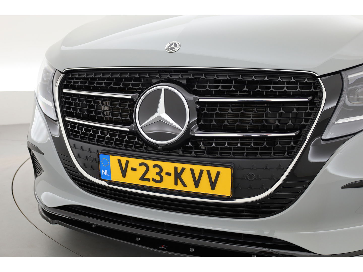 Mercedes-Benz V-Klasse 220d L2 Avantgarde Dub.Cab. | Automaat | 2x Schuifdeur | Leder | Maxton Design | CarPlay | Adapt. Cruise | Trekhaak