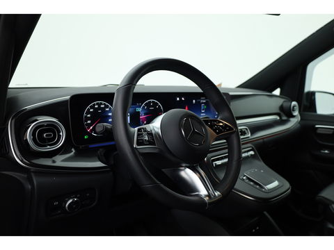 Mercedes-Benz V-Klasse 220d L2 Avantgarde Dub.Cab. | Automaat | 2x Schuifdeur | Leder | Maxton Design | CarPlay | Adapt. Cruise | Trekhaak