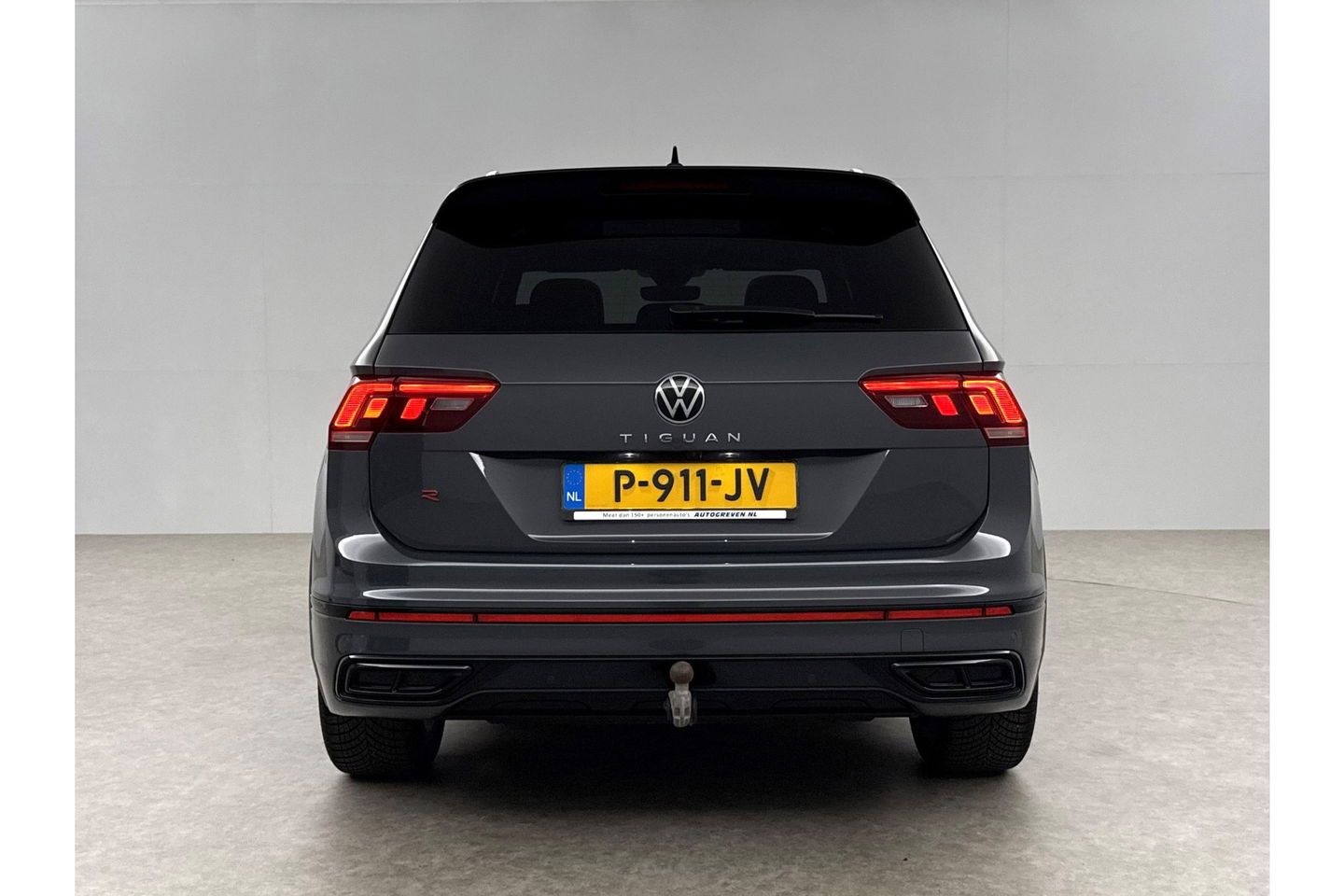 Volkswagen Tiguan 1.5 TSI 150PK R-line Pano Trekhaak IQ Lights LED Sfeer Virtual ACC Camera Carplay Clima Navi 19"LMV PDC