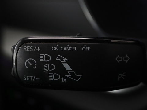 Škoda Octavia Combi 1.0 TSI Business Edition | Stoelverwarming | Trekhaak | Adaptive cruise | Elektrische achterklep | Carplay | Sfeerverlichting
