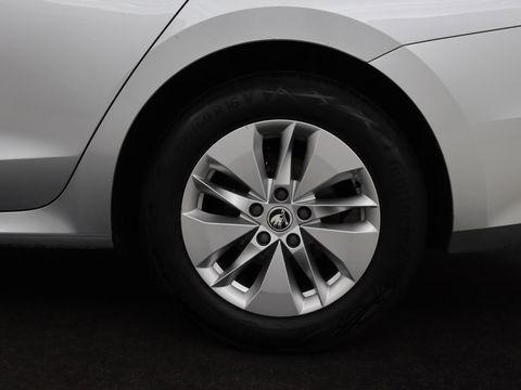 Škoda Octavia Combi 1.0 TSI Business Edition | Stoelverwarming | Trekhaak | Adaptive cruise | Elektrische achterklep | Carplay | Sfeerverlichting