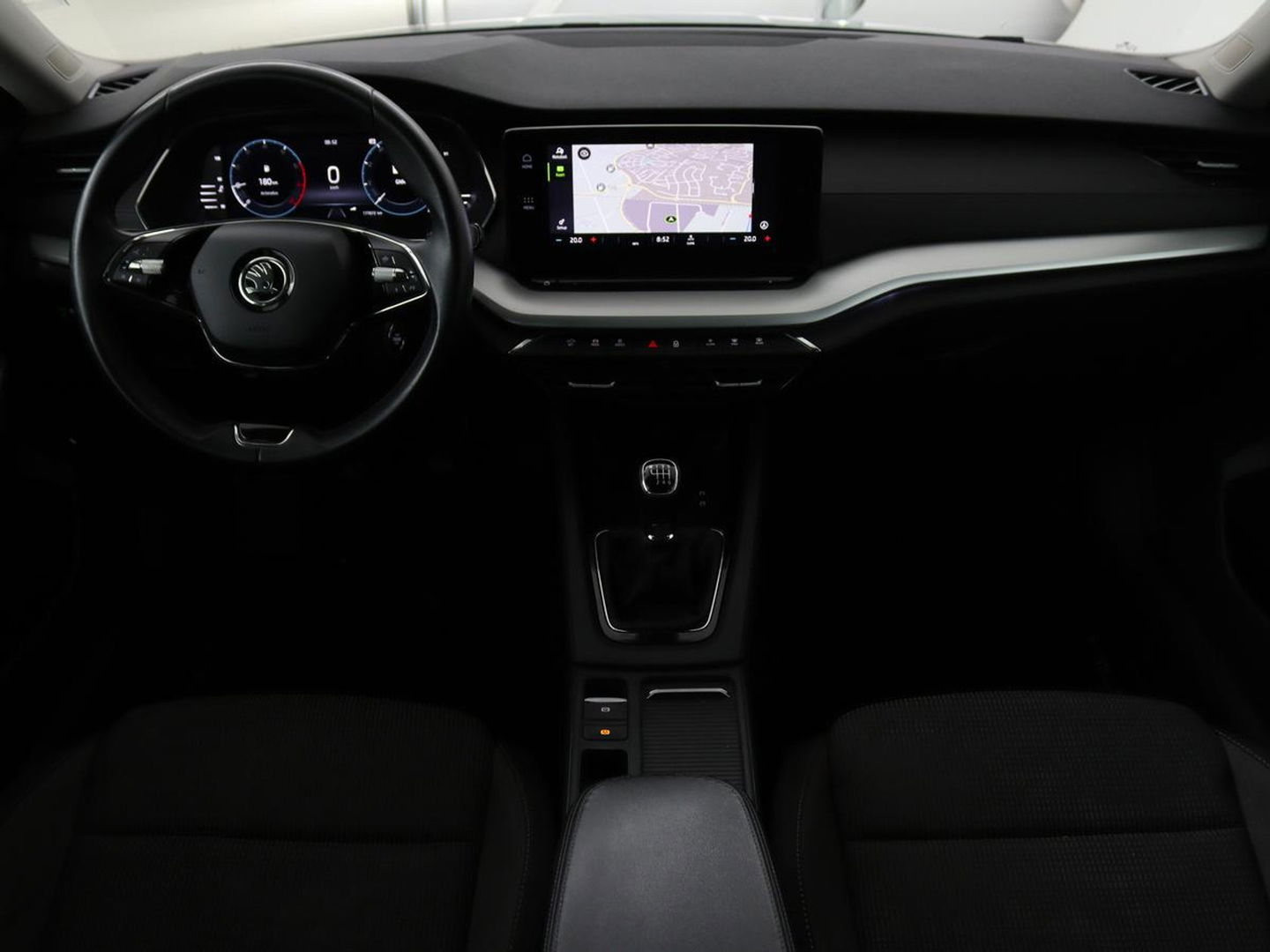 Škoda Octavia Combi 1.0 TSI Business Edition | Stoelverwarming | Trekhaak | Adaptive cruise | Elektrische achterklep | Carplay | Sfeerverlichting