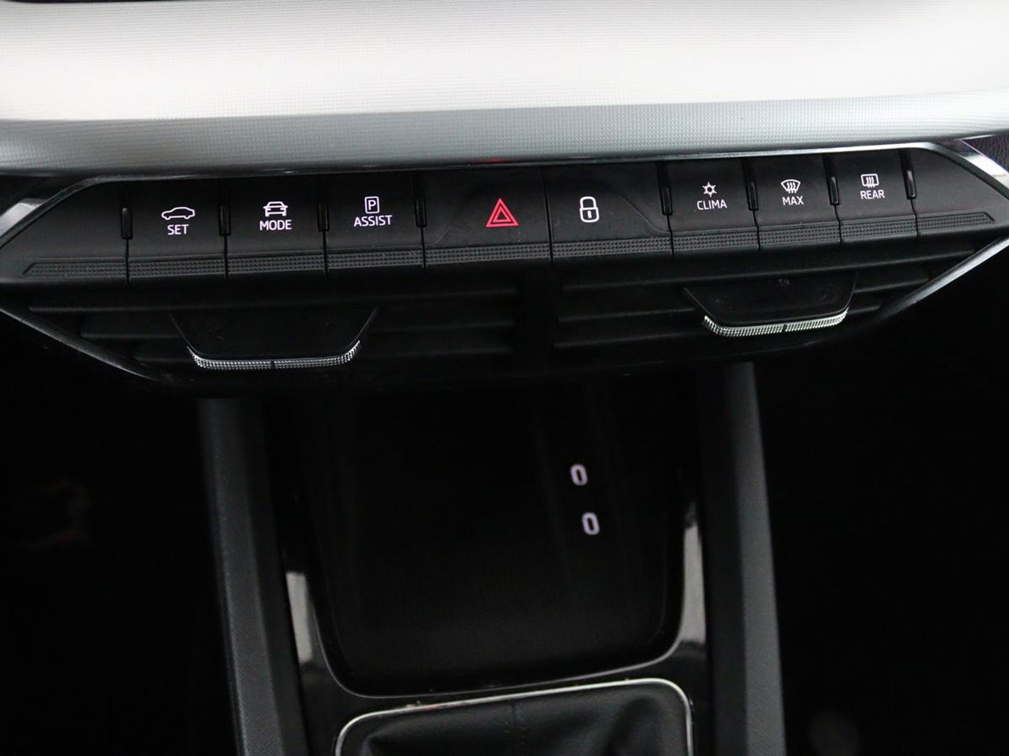 Škoda Octavia Combi 1.0 TSI Business Edition | Stoelverwarming | Trekhaak | Adaptive cruise | Elektrische achterklep | Carplay | Sfeerverlichting