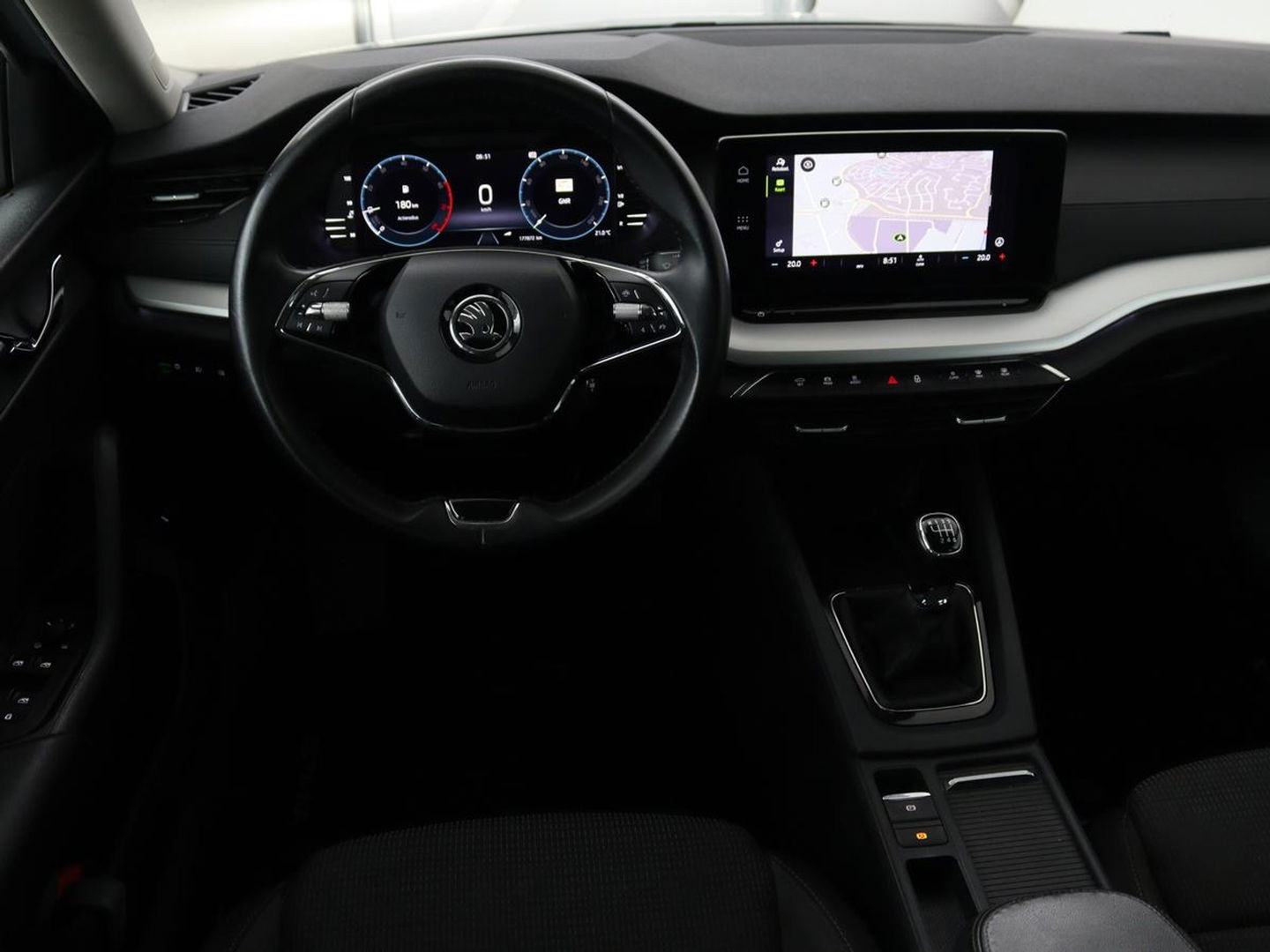 Škoda Octavia Combi 1.0 TSI Business Edition | Stoelverwarming | Trekhaak | Adaptive cruise | Elektrische achterklep | Carplay | Sfeerverlichting
