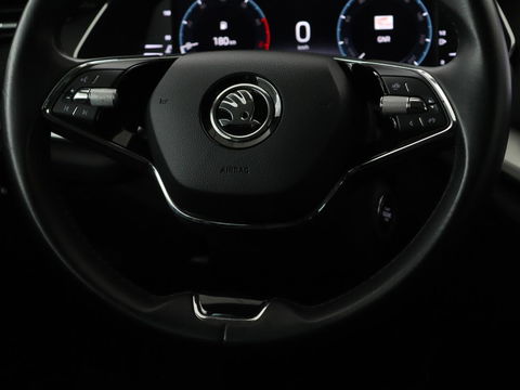 Škoda Octavia Combi 1.0 TSI Business Edition | Stoelverwarming | Trekhaak | Adaptive cruise | Elektrische achterklep | Carplay | Sfeerverlichting