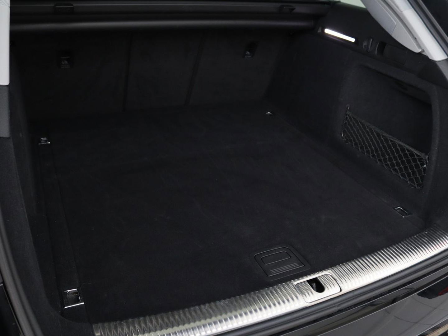 Audi A4 Avant 2.0 TFSI MHEV Design Pro Line Plus | Stoelverwarming | Elektrische achterklep | Navigatie | LED | Bleutooth | Keyless