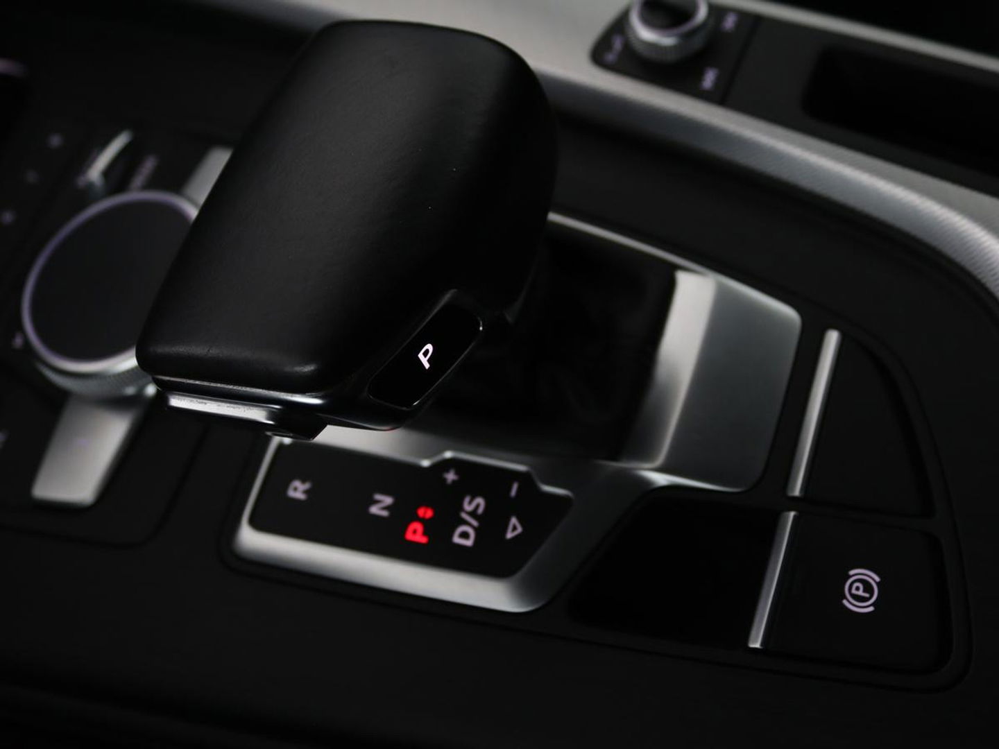 Audi A4 Avant 2.0 TFSI MHEV Design Pro Line Plus | Stoelverwarming | Elektrische achterklep | Navigatie | LED | Bleutooth | Keyless